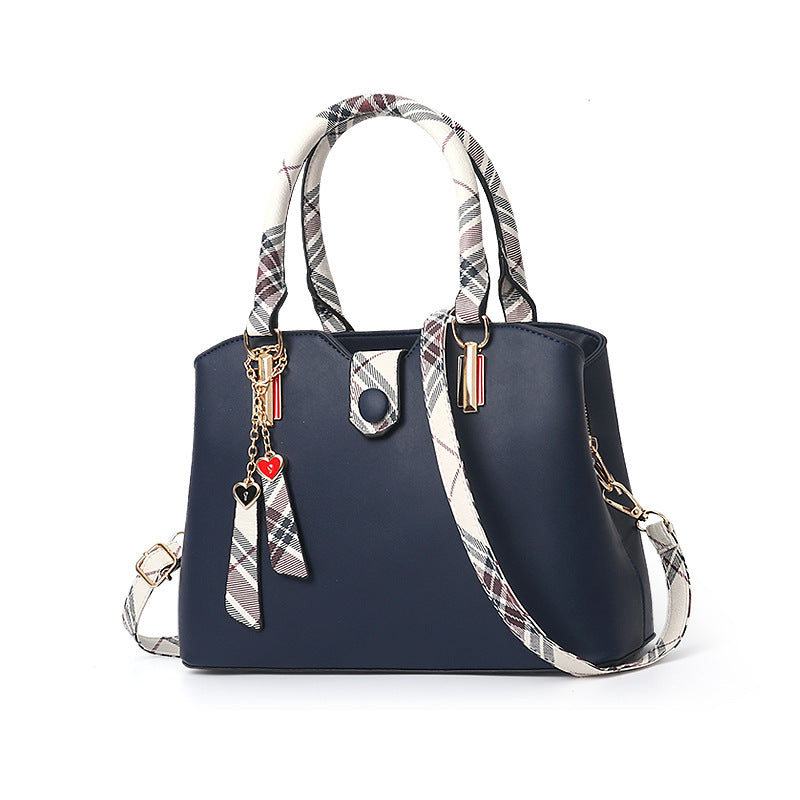 Elagant Ladies handbag with plaid straps