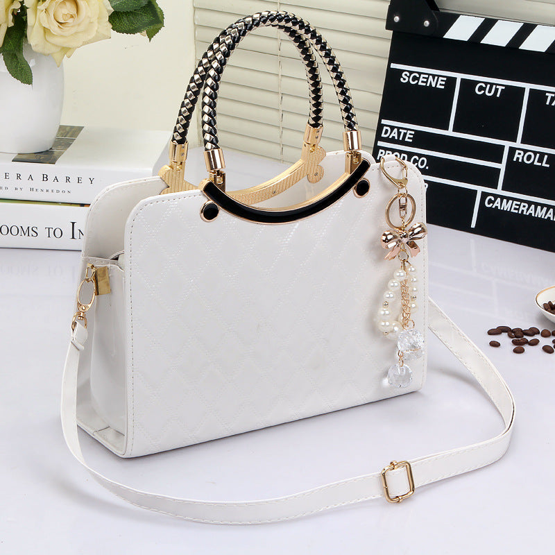 Elegant Diamond Patterned Women's Handbag