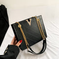 Sophisticated Retro Style Shoulder Bag With Golden Chain